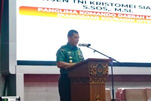 WhatsApp-Image-2025-11-27-at-17.04.37-1-300x200 Kasdam XXI/RI Berharap Para Atlet Kejuaraan Karate INTAR Dapat Menanamkan Jiwa Sportifitas Dan Semangat Pantang Menyerah
