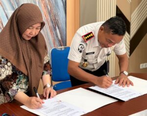 WhatsApp-Image-2026-02-12-at-16.06.41-300x237 Tingkatkan Pelayanan Kesehatan, Lapas Narkotika Kelas IIA Bandar Lampung Teken MoU Dengan Puskesmas Karanganyar